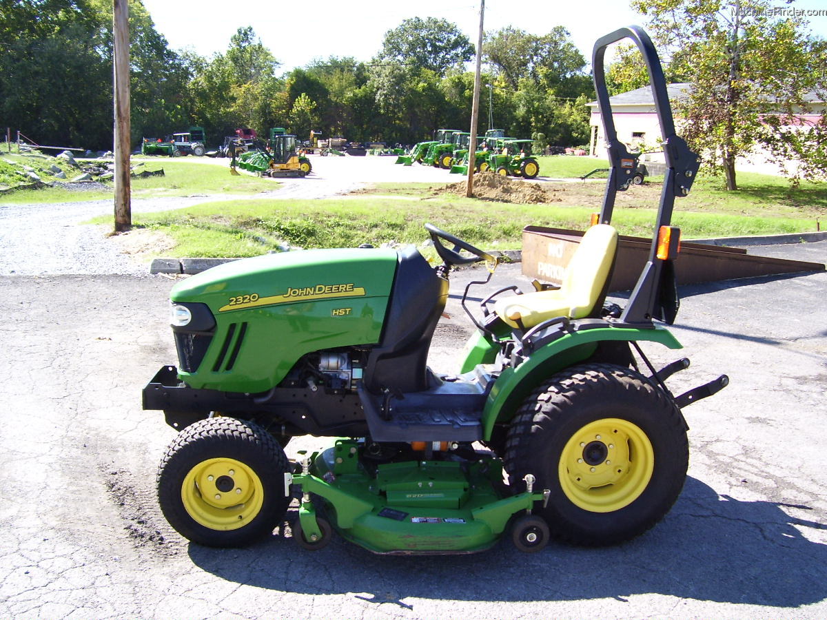 2007 John Deere 2320 Tractors Compact (140hp.) John Deere