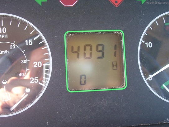 2000 John Deere 7410