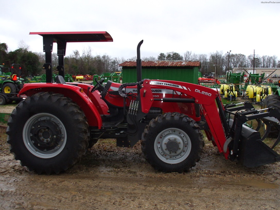 2010 Massey - Ferguson 2650