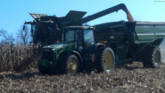 2002 John Deere 8220