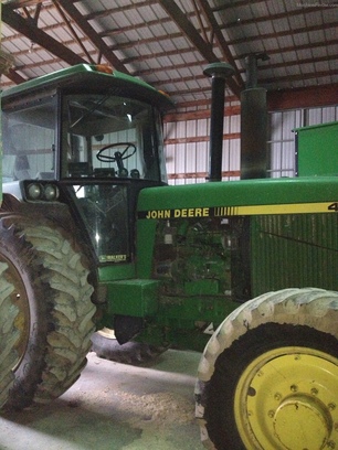 1990 John Deere 4455