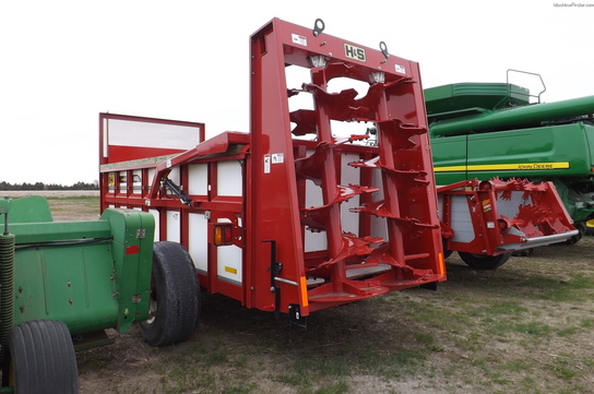 2011 H&S 550 BUSHEL MANURE SPREADER W/HYD ENC
