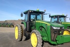 2011 John Deere 8260R