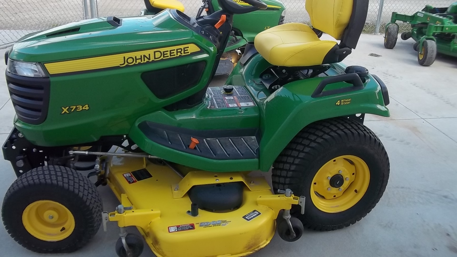 John Deere X734 Lawn & Garden Tractors for Sale [55914]