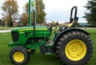 2010 John Deere 5065M - 2WD