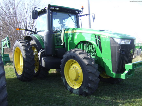 2011 John Deere 8285R