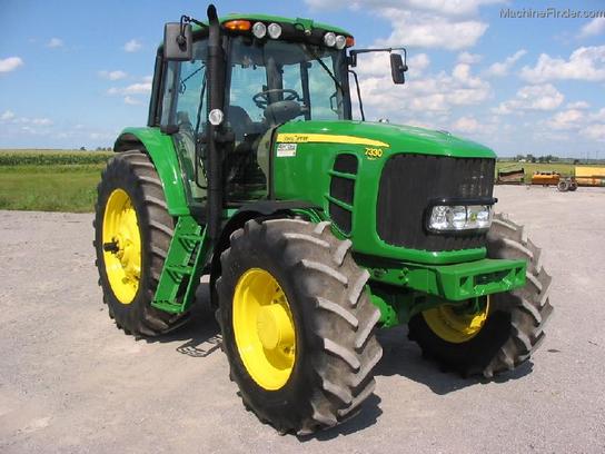 2007 John Deere 7330
