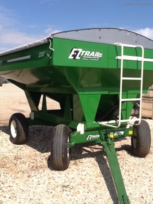 2012 EZ-Trail 230