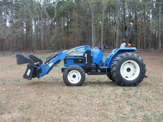 2011 New Holland T1530