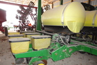 1992 John Deere 7200