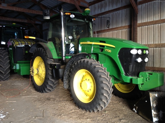 2009 John Deere 7730