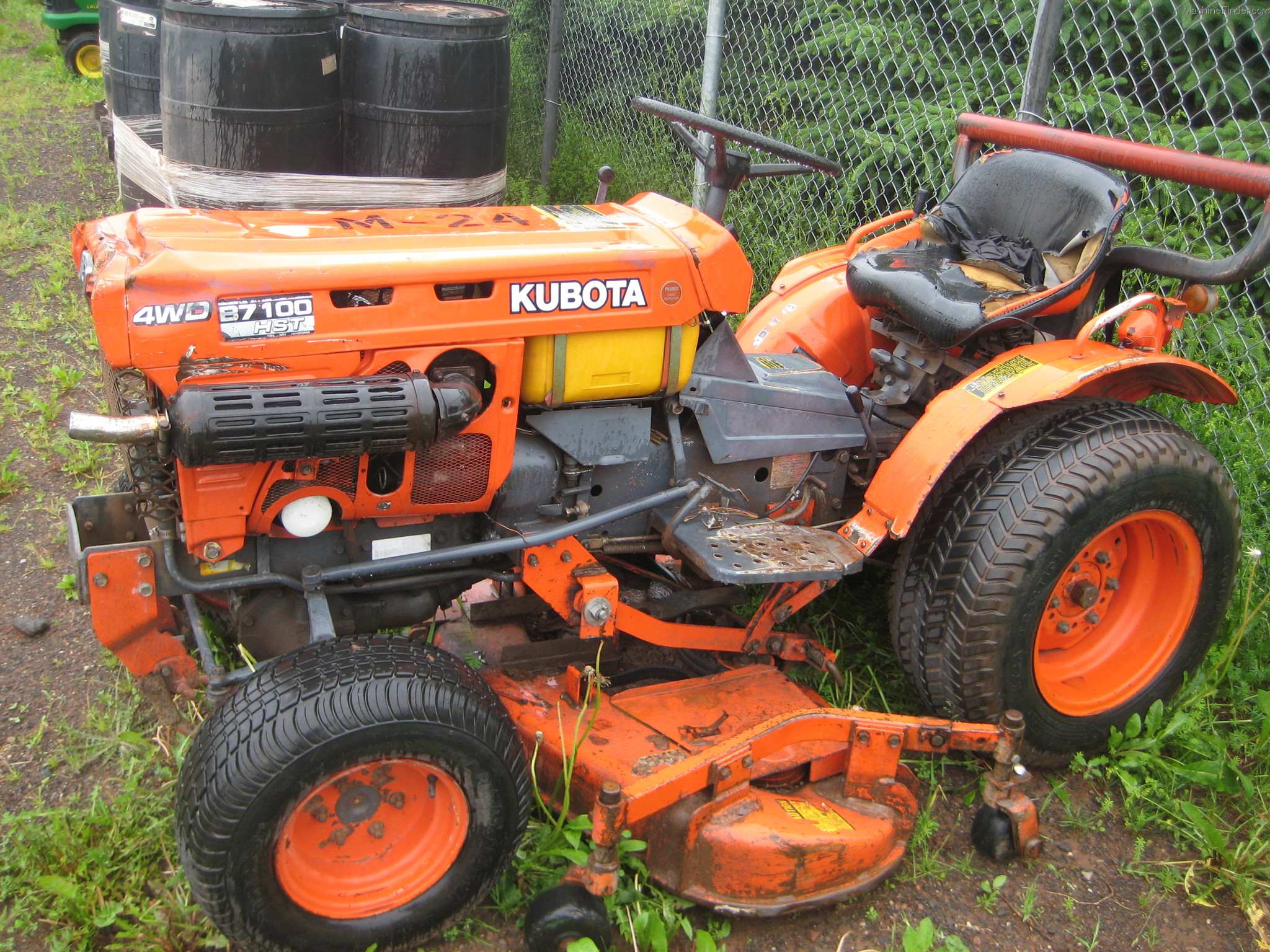 Kubota B7100 Tractors Compact (140hp.) John Deere MachineFinder