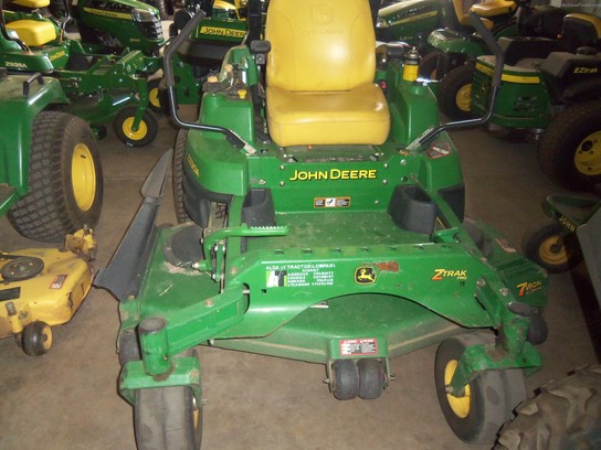  John Deere Z830A