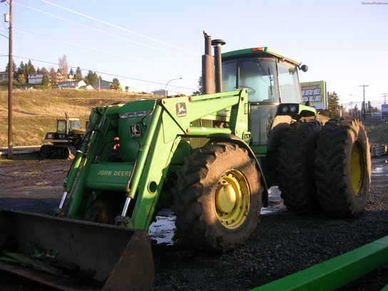1989 John Deere 4555