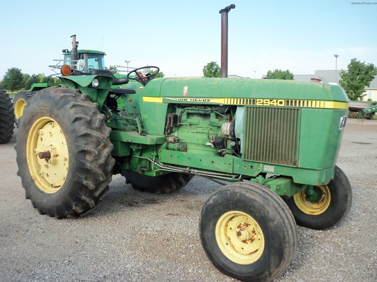 1981 John Deere 2940