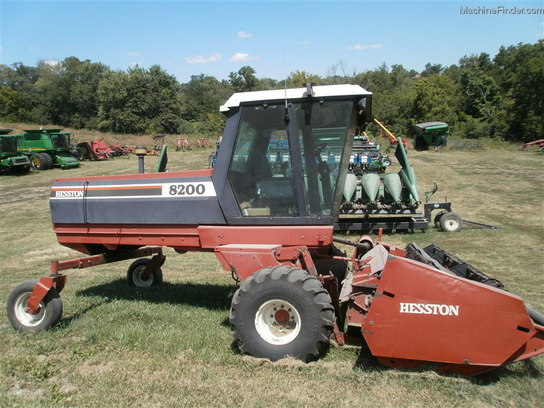 1997 Hesston 8200