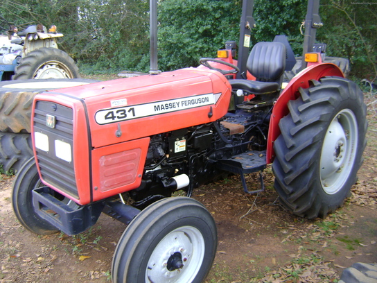 2005 Massey - Ferguson 431