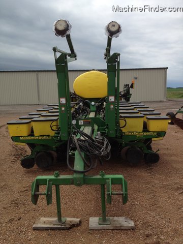 2002 John Deere 1770NT