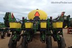 2002 John Deere 1770NT