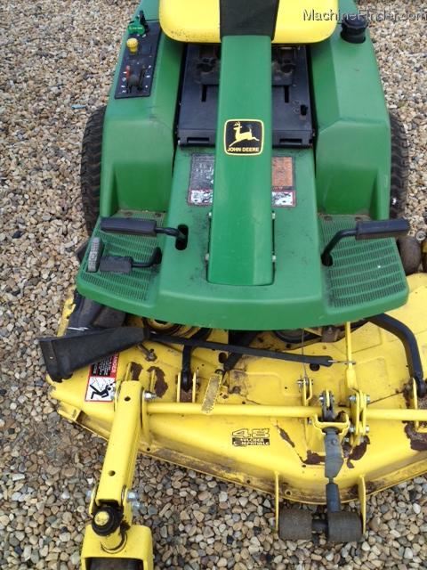 1999 John Deere F525