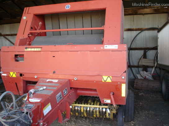 2000 New Holland 688