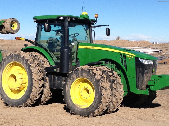 2011 John Deere 8335R