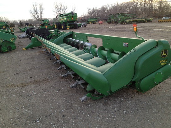 2008 John Deere 608