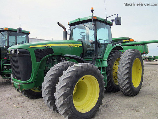 2002 John Deere 8520
