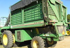 1999 John Deere 9976