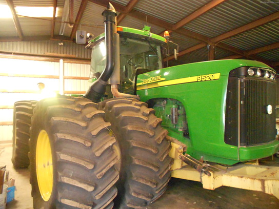 2004 John Deere 9520