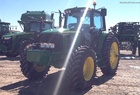2012 John Deere 7230