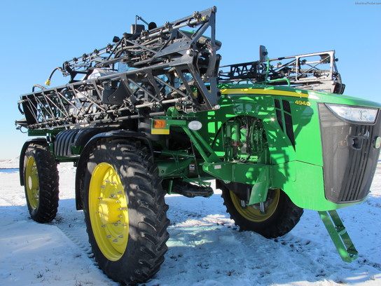 2012 John Deere 4940