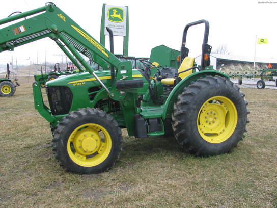 2010 John Deere 5065M