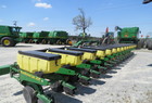 2004 John Deere 1720