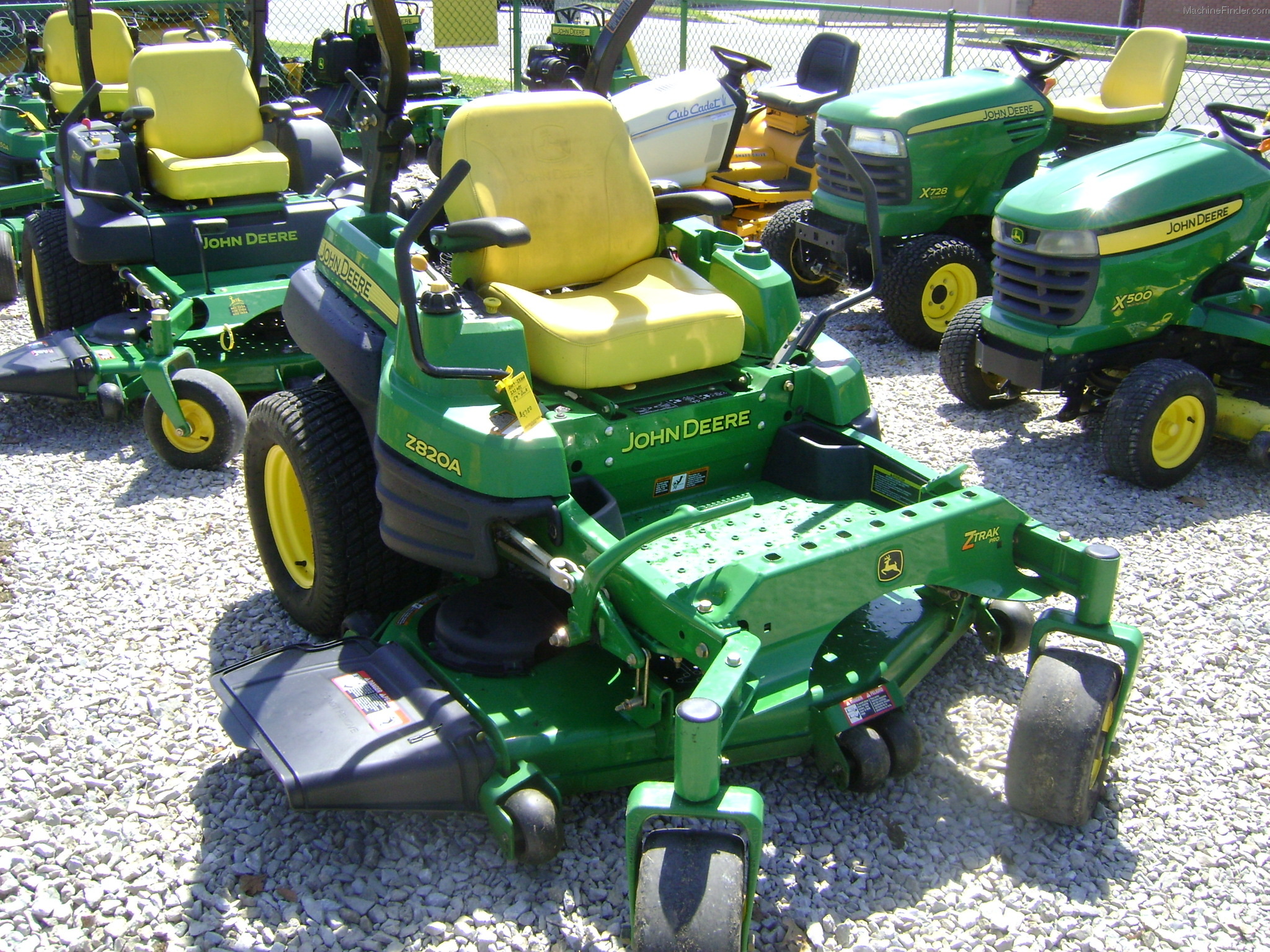 2009 John Deere Z820A Lawn & Garden and Commercial Mowing John Deere