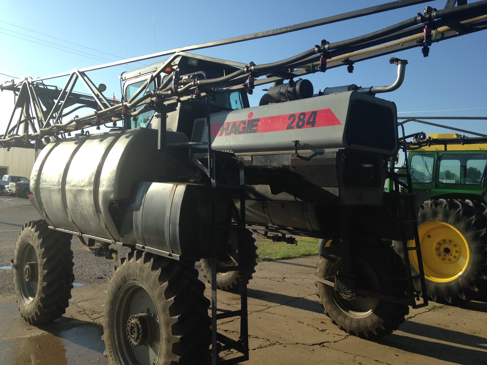 Hagie 284 SelfPropelled Sprayers for Sale [48944]