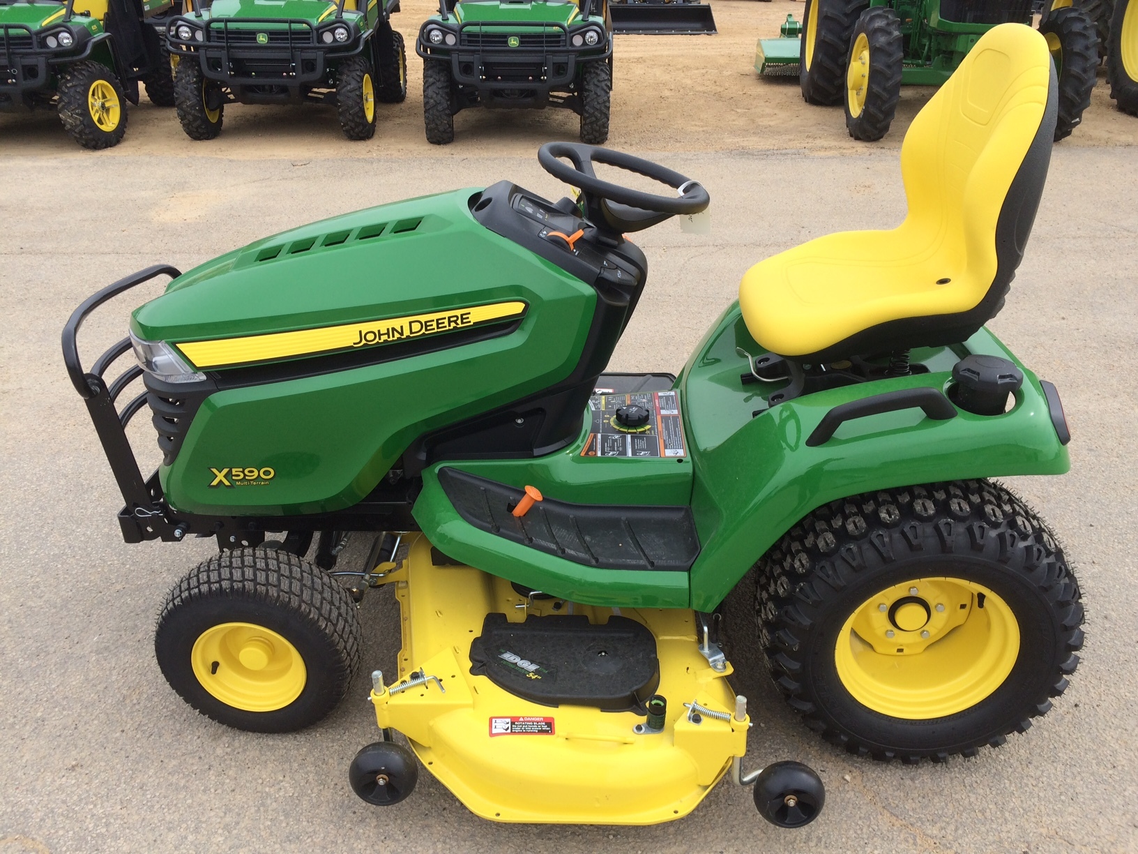 John Deere X590 Lawn & Garden Tractors for Sale [59727]