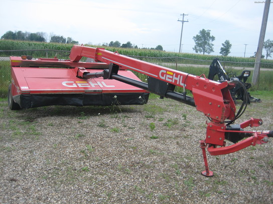 2006 Gehl 2412