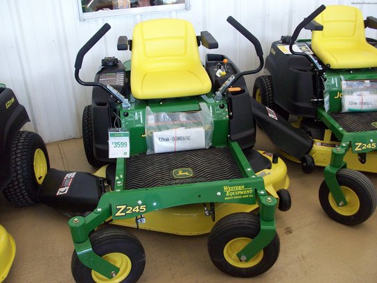 2013 John Deere Z245