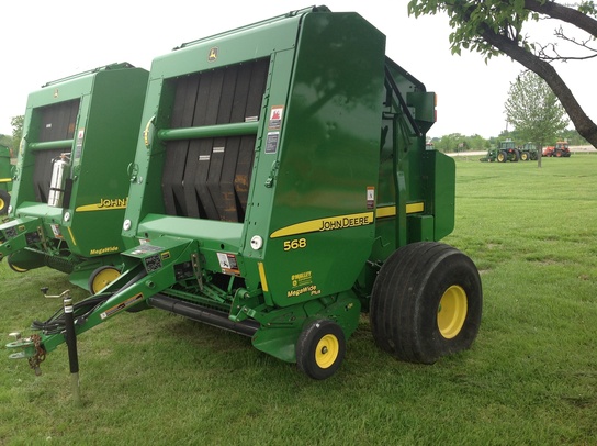 2007 John Deere 568