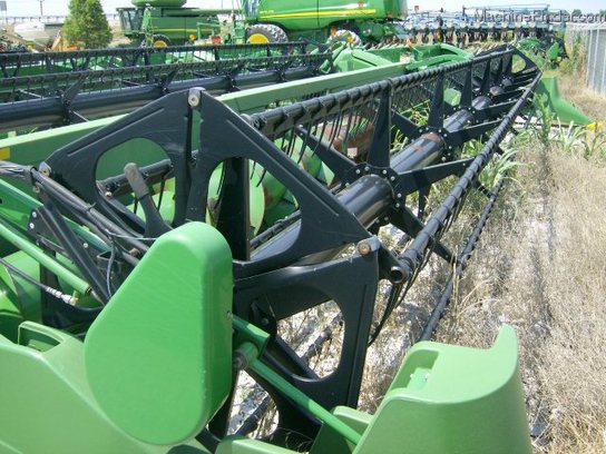 2004 John Deere 630F