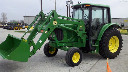 2003 John Deere 6120