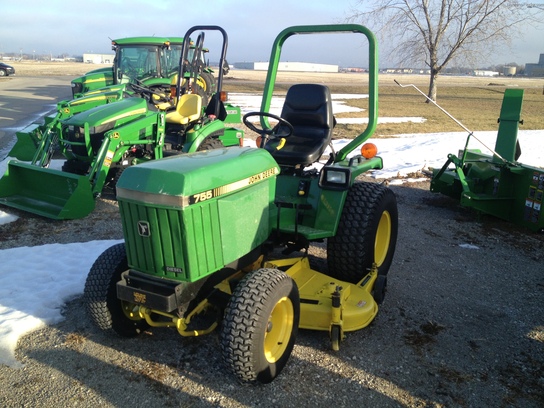 1986 John Deere 755