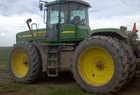 2004 John Deere 9220