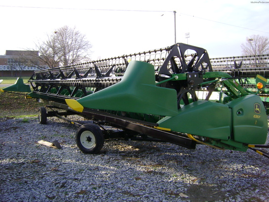 2011 John Deere 635F