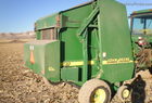 2001 John Deere 567