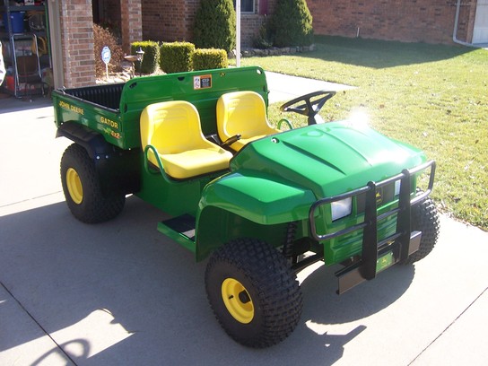 2002 John Deere 4X2