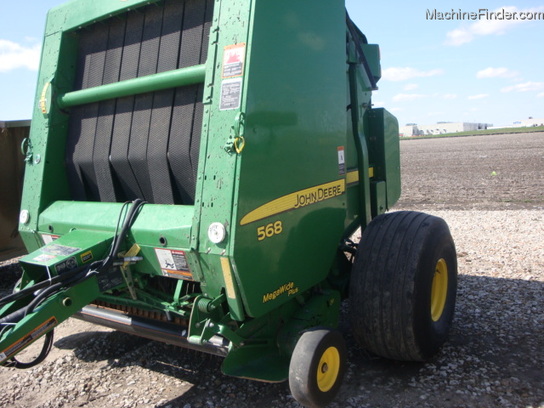 2010 John Deere 568
