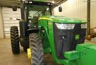 2011 John Deere 8235R