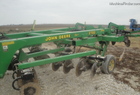 2001 John Deere 2700